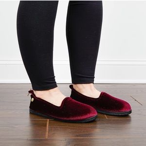 Dearfoams Maroon Velvet Slippers